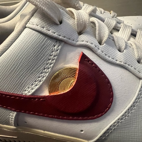 Nike Women’s Air Force size 8  (US) - Picture 11 of 13